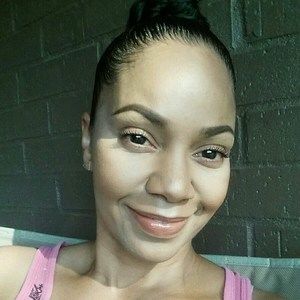 Meet your Posher, Candace